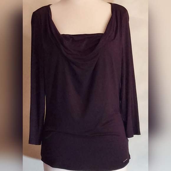 Micheal Kors size M black top - Picture 5 of 7